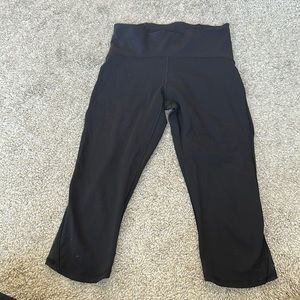Lulu lemon capri leggings